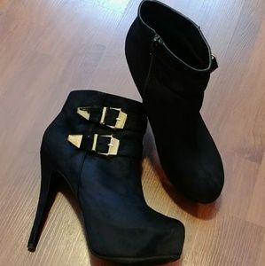 Size 9 High Heel Ankle Boots
